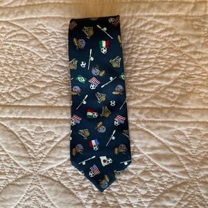 BROOKS BROTHER SPORTS TIE